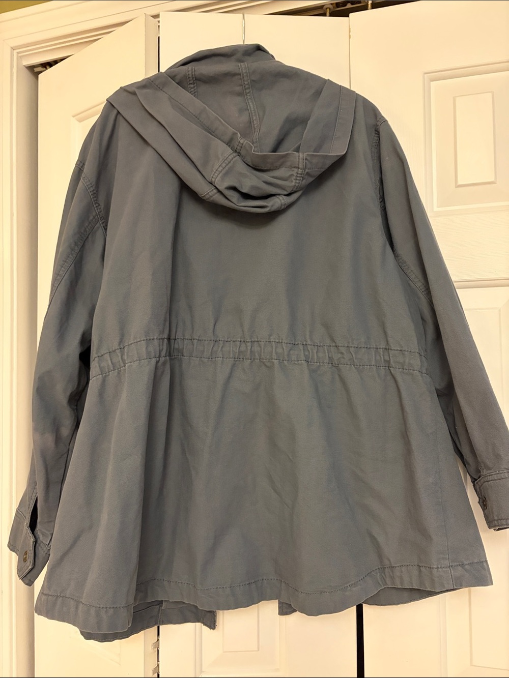 Woman’s jacket - Picture 2 of 5